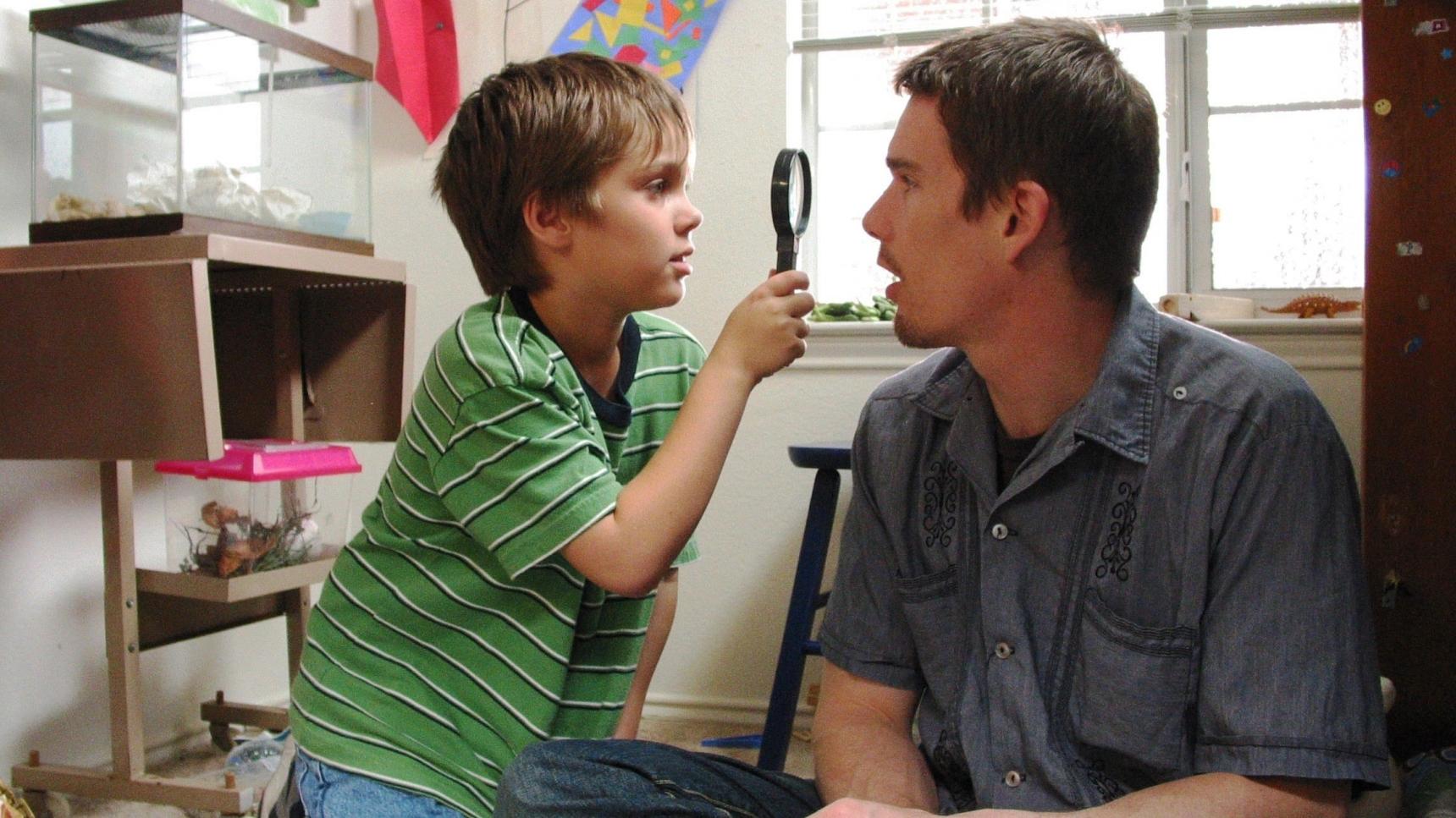 Fondo de pantalla de la película Boyhood: momentos de una vida en PELISPEDIA gratis
