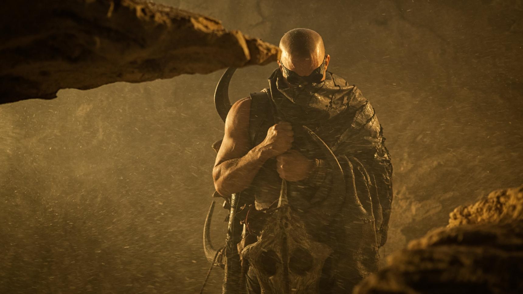 Fondo de pantalla de la película Riddick: El Amo de la Oscuridad en PELISPEDIA gratis