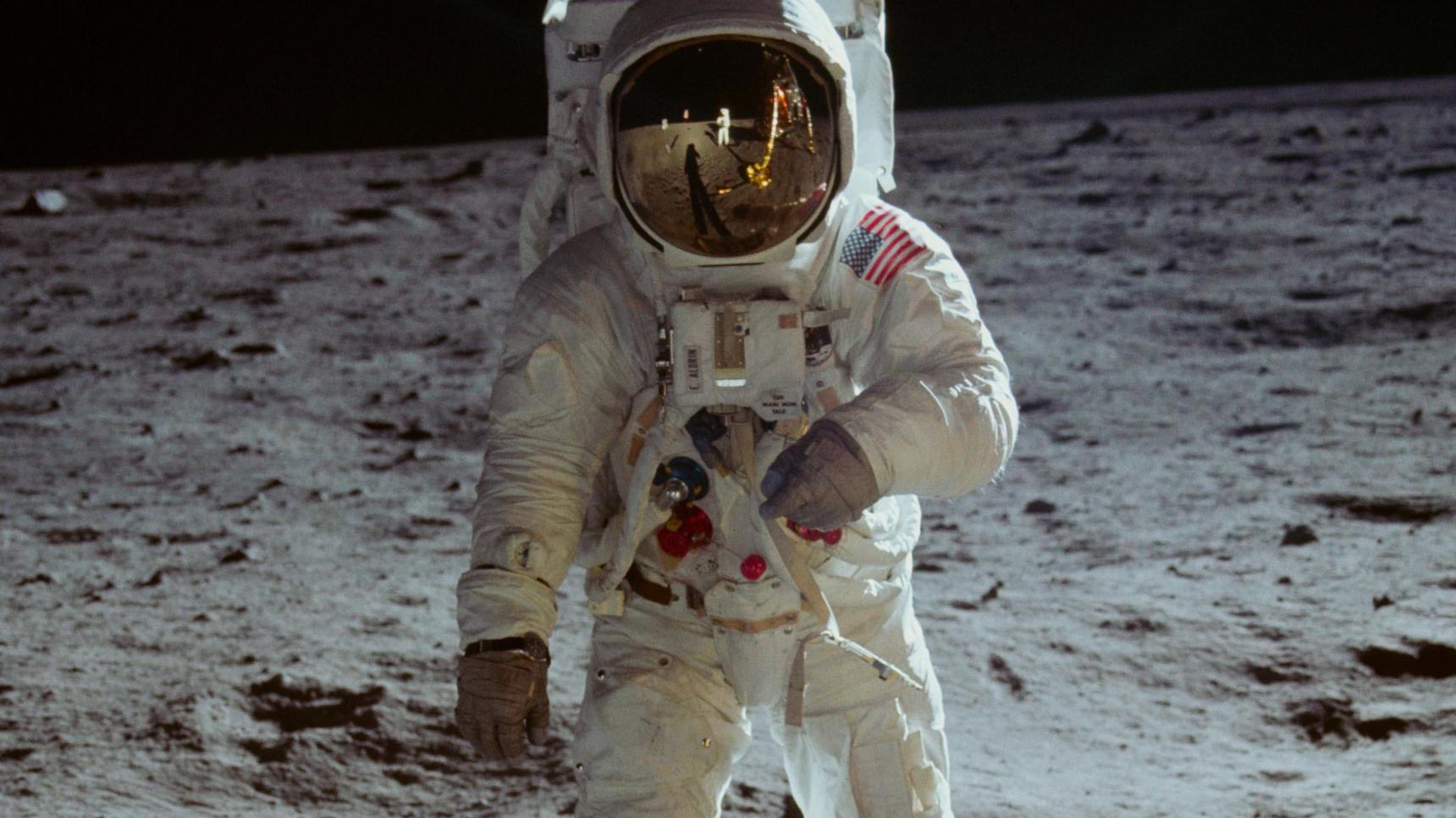 Fondo de pantalla de la película Apolo 11 en PELISPEDIA gratis