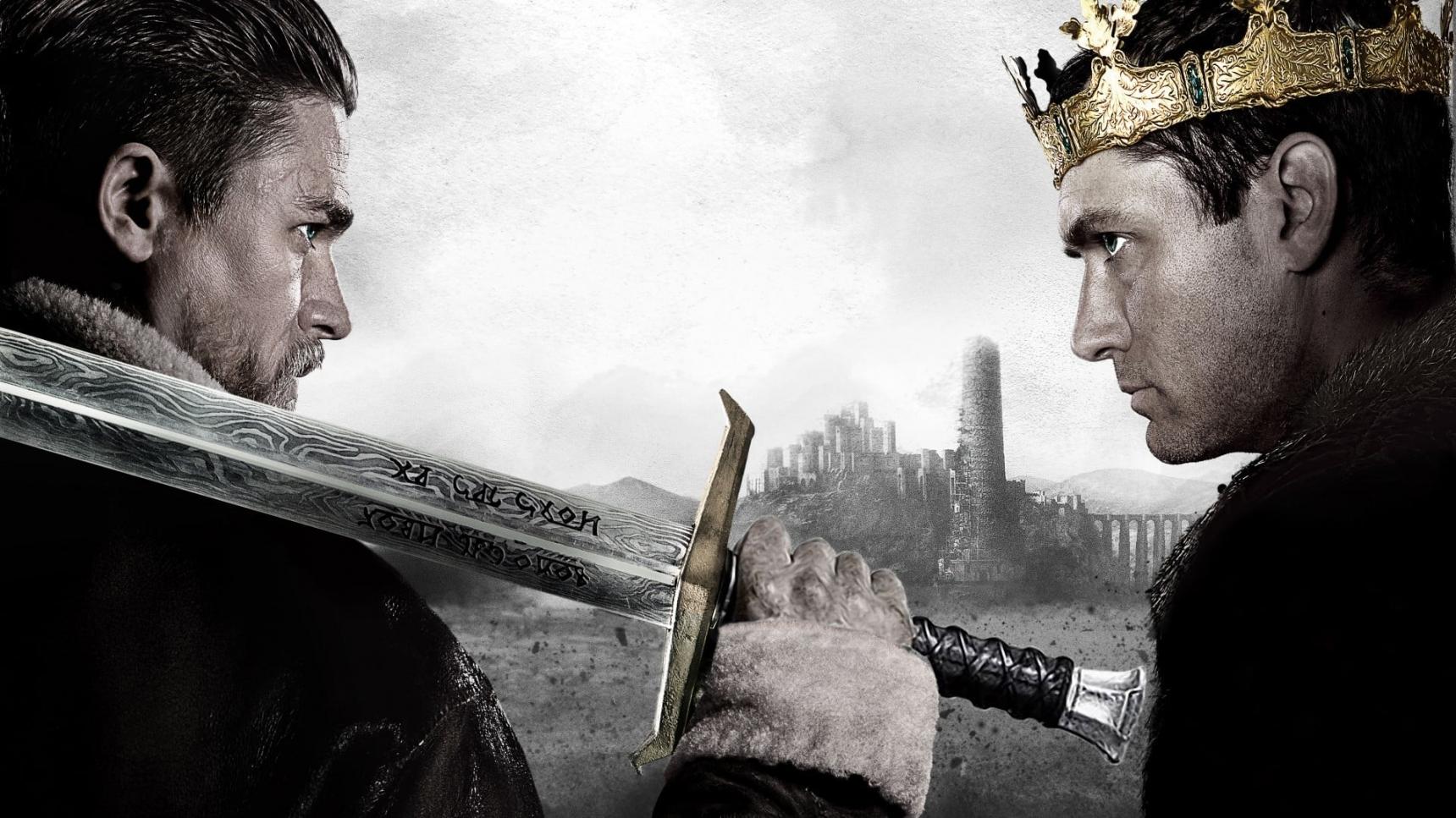 Fondo de pantalla de la película Rey Arturo: la leyenda de Excalibur en PELISPEDIA gratis