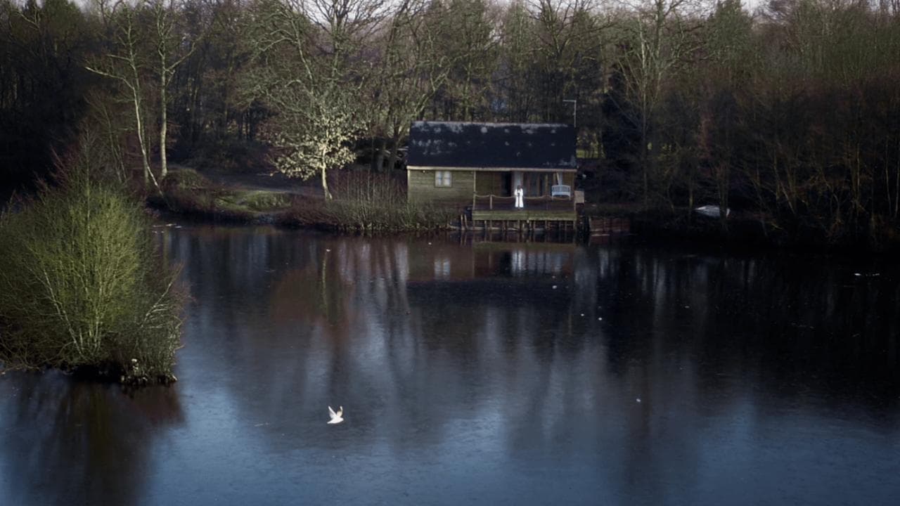 Fondo de pantalla de la película House on Elm Lake en PELISPEDIA gratis