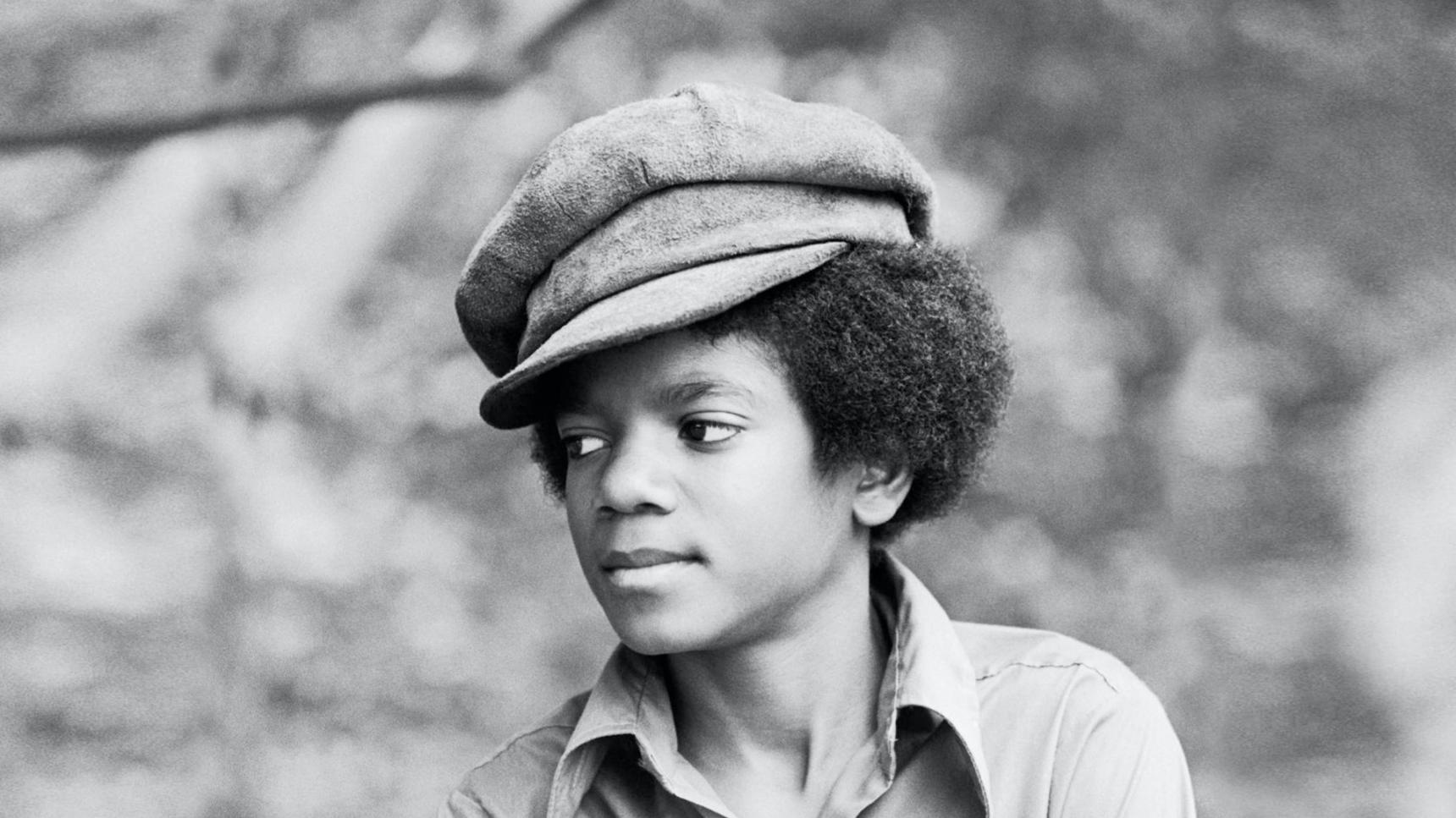 Fondo de pantalla de la película Michael Jackson: La vida de un ídolo en PELISPEDIA gratis