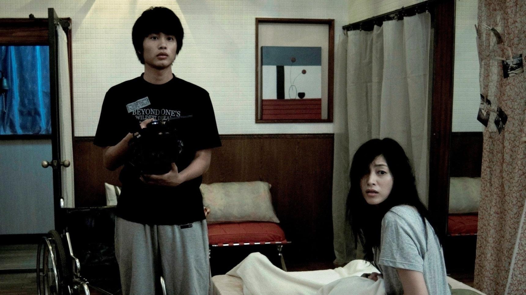 Fondo de pantalla de la película Paranormal Activity 2: Tokyo Night en PELISPEDIA gratis